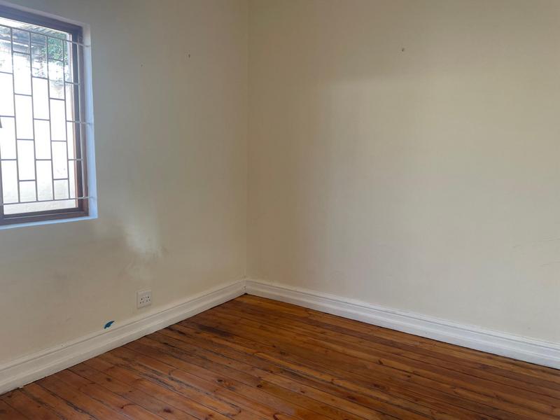 To Let 2 Bedroom Property for Rent in Woodstock Western Cape